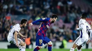 据一席之地 据一席之地